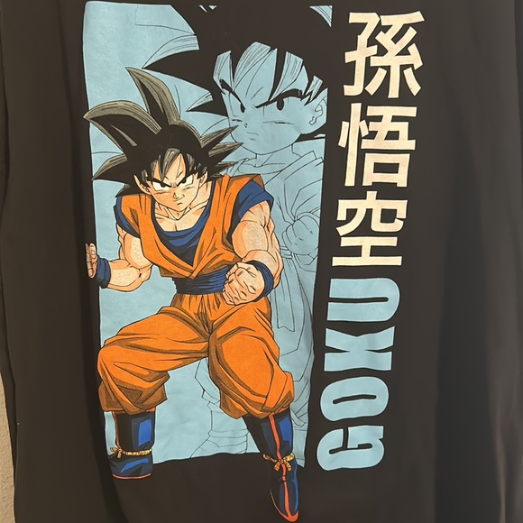Goku T-shirt - Picture 2 of 4